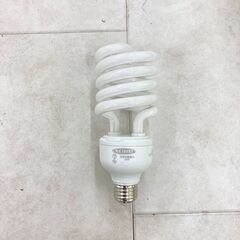 F32W-T 電球、蛍光灯交換球 トルネードバルブ [E26] 中古品　日動工業　NICHIDO 1811　ストロボ、LPL定常光、撮影機材、撮影スタジオ、フォトスタジオ、写真撮影、動画収録の画像