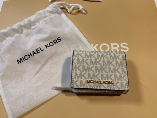 MICHAEL KORS 三つ折財布