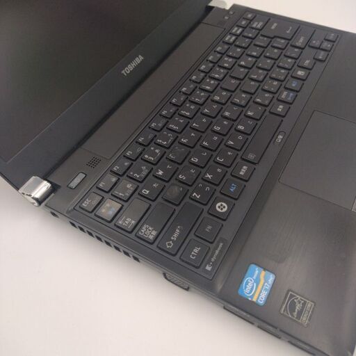 東芝 13.3型　第2世代Core i7搭載　SSD128G メモリ4G WEBカメラ　軽量（1.39Kg）Wifi対応 Windows10搭載　代引き対応