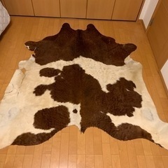 カウラグ　牛革　ラグ　値下げ (やぶれた箇所あり)