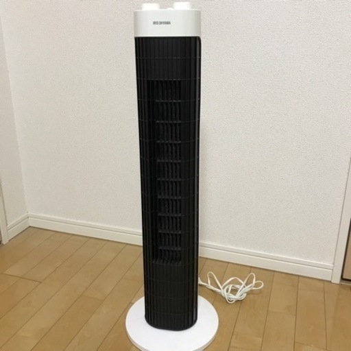 アイリスオーヤマ　タワーファン　扇風機　IRIS OHYAMA TWF-M72-W