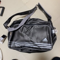 アディダス　スポーツバッグ　未使用訳あり