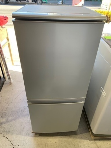 【北区】【リサイクルショップ】年始の大特価！！ SHARP シャープ 2ドア 冷蔵庫 137L SJ-14T-S 2011年製