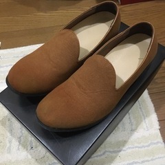 ローファー　ベロア生地　茶色