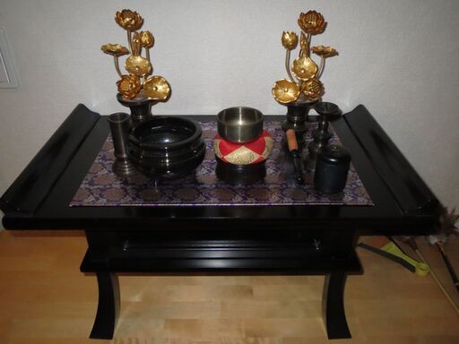 （中古）黒檀材の高級仏壇・仏具１式