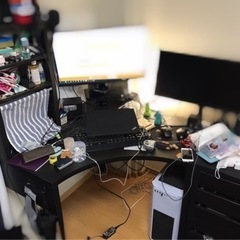 引き取り内定済み！デスクとチェアー