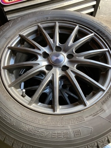 スタッドレス(225/65R17)ハリアー等用6年落ち