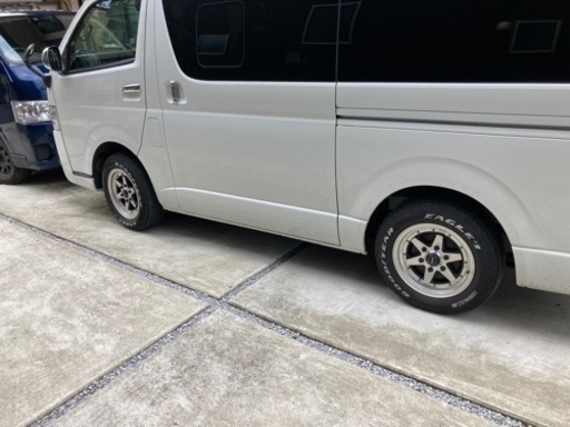 ハイエース　ロンシャンホイール