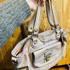 【COACHバッグ】ひと昔前の形ですの画像