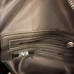 ZARA メンズ リュック バックパック フェイクレザー 黒の画像