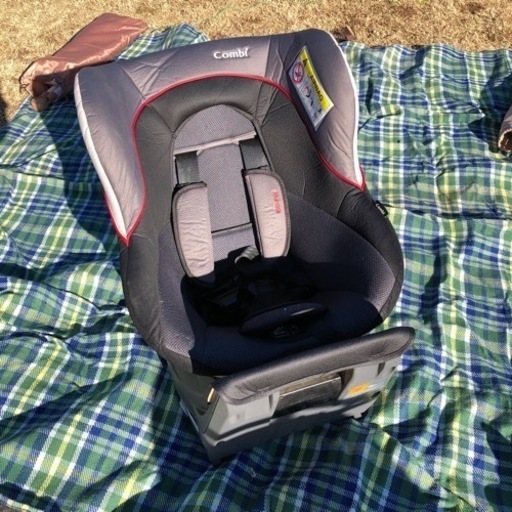 コンビ　チャイルドシート　ISOFIX