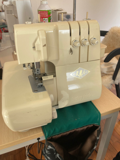 ロックミシン　衣縫人　BL34 baby lock フットコントローラー付