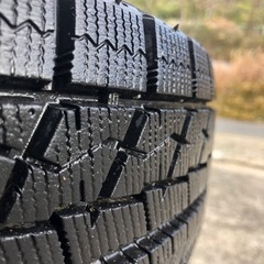ブリヂストン スタッドレス  VRX 175/70R14 鉄チン4穴マルチの画像