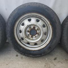 スタッドレスタイヤの画像