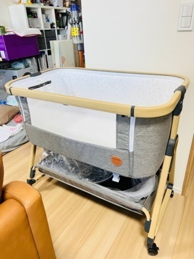 Maydolly（メイドリ） 折畳式添い寝 ベビーベッド コンパクトで収納便利 揺籃に変身可能 収納便利 高さ調節可能 キャスター付き 収納かごつき かやつき マットつき 新生児0-36ヶ月