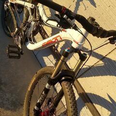 【明日まで取引希望】ジャイアント REIGN マウンテンバイク MTBの画像
