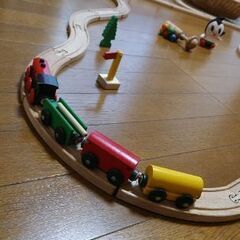 木製プラレール。の画像