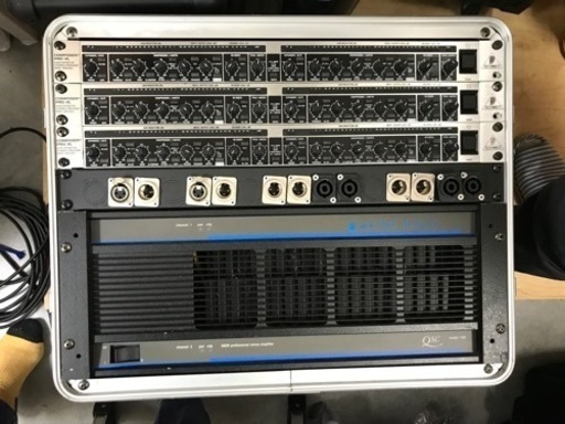 アンプ&コンプレッサー6個セット　ラック入り