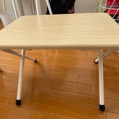 折りたたみローテーブルの画像