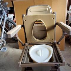 ポータブルトイレを譲りますの画像