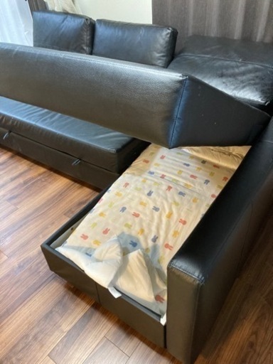 IKEAソファベッド　ブラックレザー