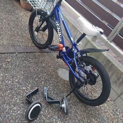 補助輪つき 16インチ 自転車 