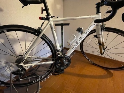 ロードバイク　ルイガノ　白