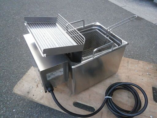 ☆中古品 ホシザキ業務用電気フライヤー FL-8TB 2019年 単相200V 動作問題なし 厨房☆
