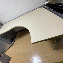 オカムラ　L字デスク