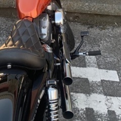 スポーツスター48マフラーの画像