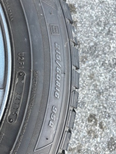 215/60R16 スタッドレスタイヤ（中古）