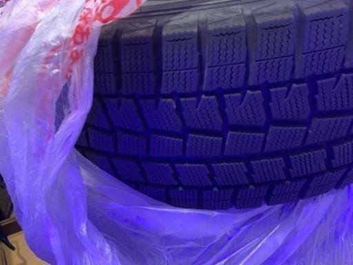 新規問合せ終了　ダンロップ 215/60R16 95Q DUNLOP WINTER MAXX WM01 スタッドレスタイヤ