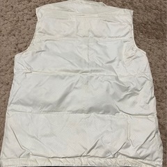 ⭐️【中古】訳ありダウンベスト（リバーシブル）Ｍの画像