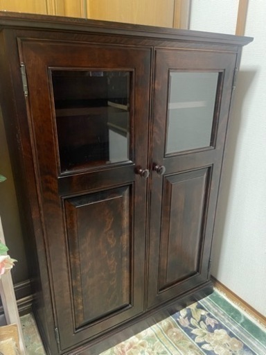 美品。キャビネット、収納家具