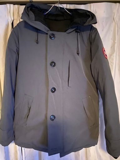 カナダグース　ダウン　取引決まりました。