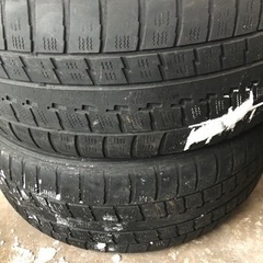 235\50r18 スタッドレスタイヤ　2本