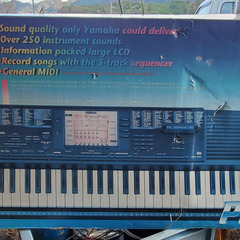 開梱済み電子ピアノ　YAMAHA　PSR-330の画像