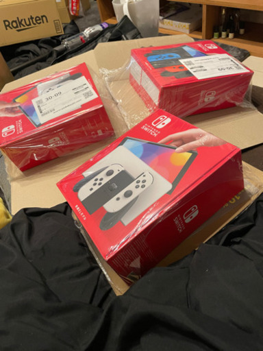 ホワイト　新品　スイッチ有機