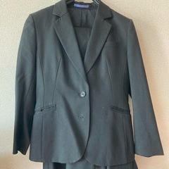 レディーススーツ　新卒向け　黒
