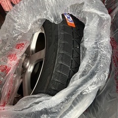 225/65R17 ブリヂストン　スタッドレス　4本セットの画像