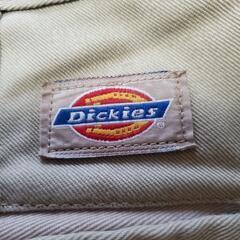 Dickiesチノパン