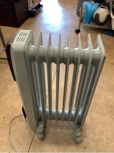 デロンギ　オイルヒーター　H770812EFS-B  中古　リサイクルショップ宮崎屋　佐土原店　21.12.27k