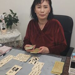 霊感だけで占える先生が在籍しております！！　ＪＲ目黒駅付近で初！　駅から徒歩5分　本格的占い館！【周永易神堂】シュウエイエキシンドウ - 目黒区