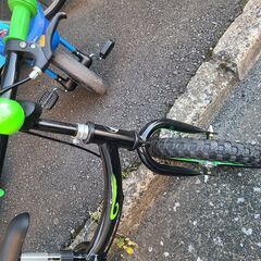 W200【近隣配達可能】ペダルなし自転車　キックバイク　グリーン　二輪車　子供用品　おもちゃ　50Kまで　リサイクルショップ　ケイラック和光店 【配達可能】 ケイラック　和光市　板橋区　練馬区　清瀬市　朝霞市　志木市　新座市　富士見市　ふじみ野市 三芳町　戸田市　蕨市　さいたま市(岩槻以外)　川越市　所沢市　上尾市　東京都　埼玉県の画像