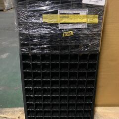 B387【100円でお譲り】プラグトレイ１２８穴手植用黒 Ｐ−１２８Ｈ