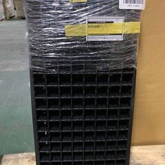 B390【100円でお譲り】プラグトレイ１２８穴手植用黒 Ｐ−１２８Ｈ