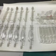 ガラス器具類（概算３０万円相当）を3125円でお譲りします。