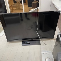 シャープ　60インチTV