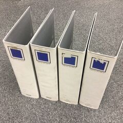 Ａ４ファイル（４冊セット　片開きパイプ式２つ穴ファイル）