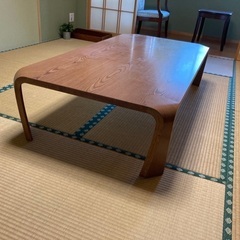 中古の高級座卓の画像